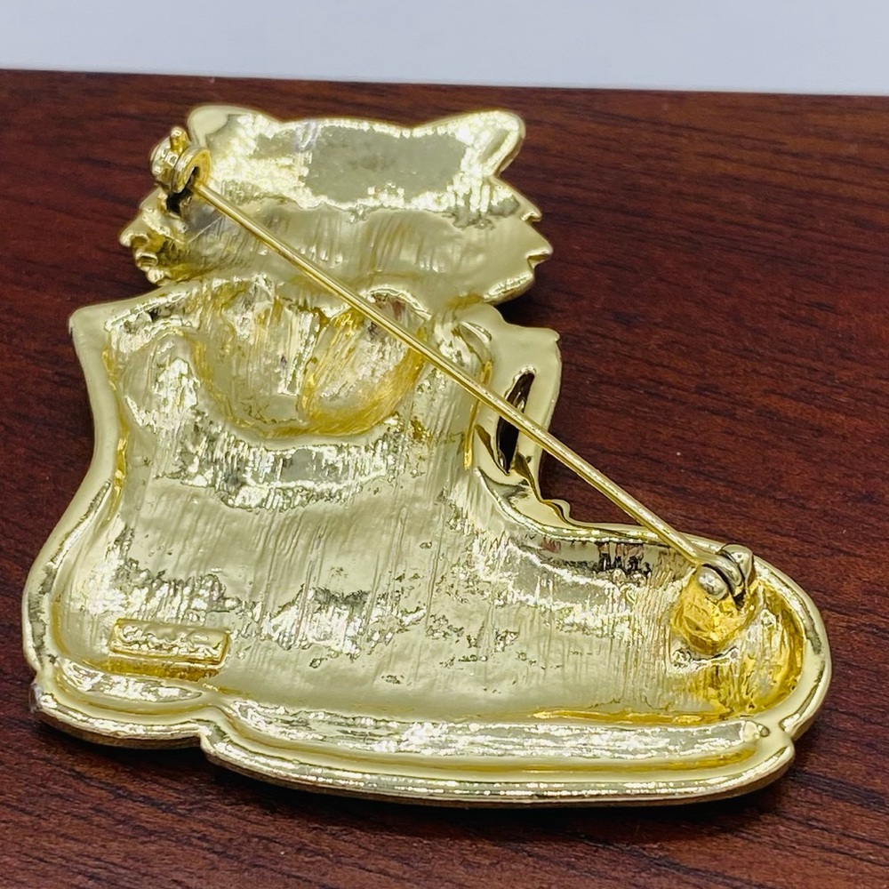 AJC Gold Tone Cat In A Boot Pin/Brooch Signed - Picture 5 of 6